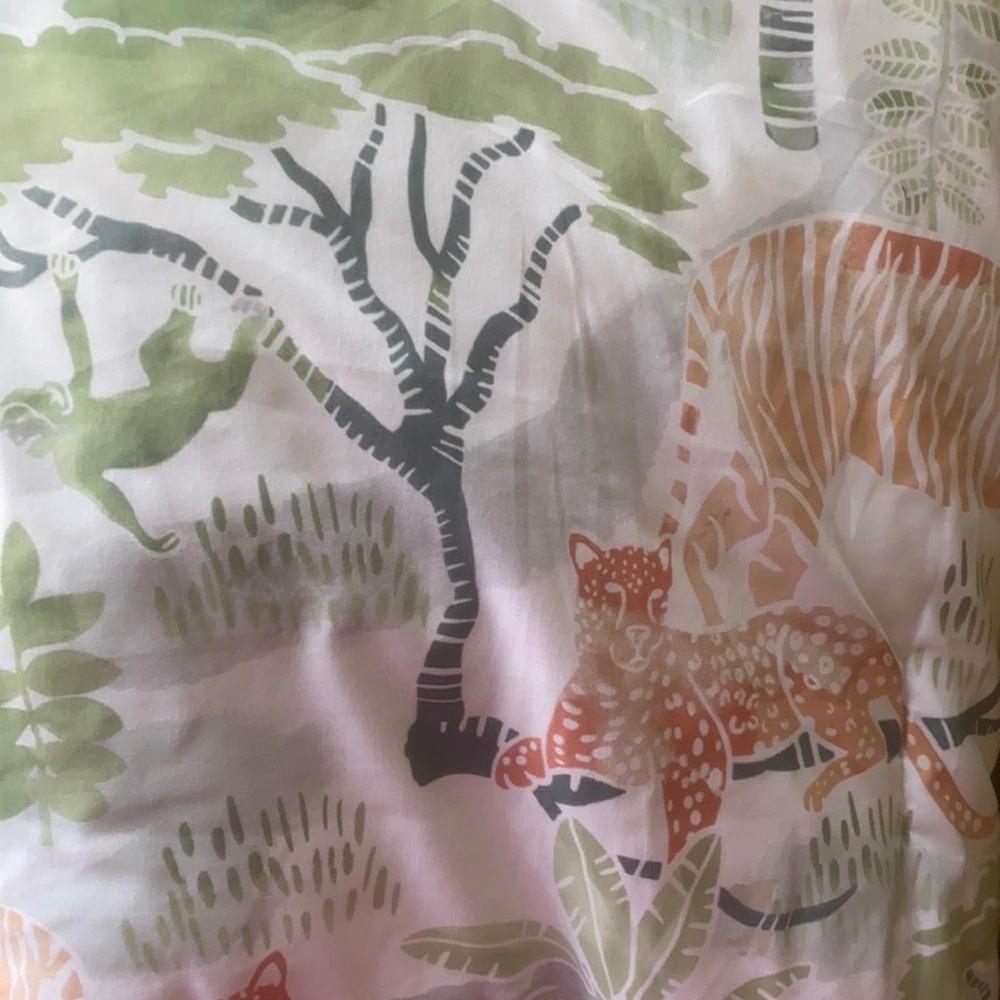 Jungle-themed Twin Comforter and Pillow Sham